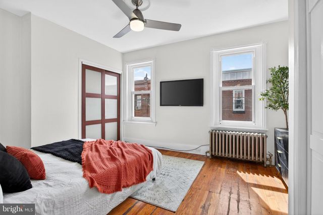 2417 S MOLE ST, Philadelphia, PA 19145
