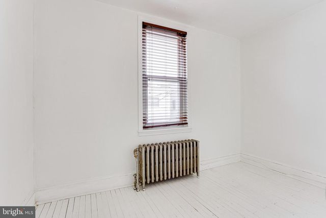 2417 S MOLE ST, Philadelphia, PA 19145