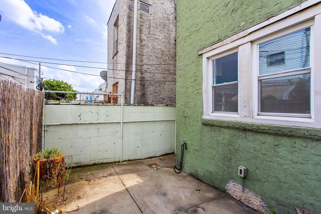 2417 S MOLE ST, Philadelphia, PA 19145
