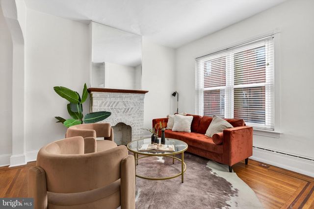 2417 S MOLE ST, Philadelphia, PA 19145