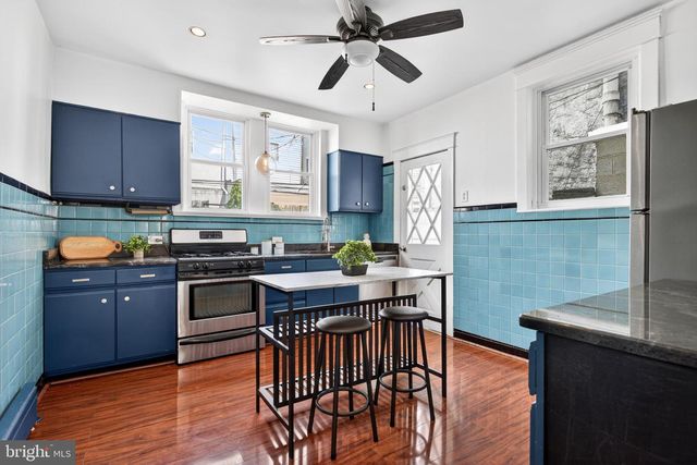 2417 S MOLE ST, Philadelphia, PA 19145
