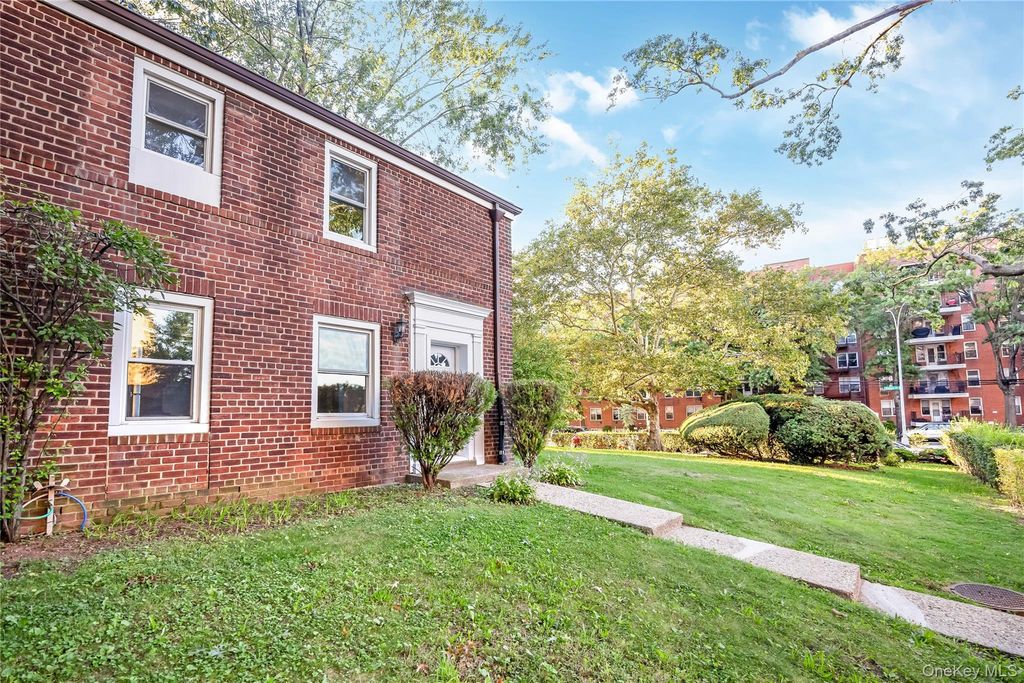 80-14 150th 25D, Jamaica, NY 11435 — photo 3