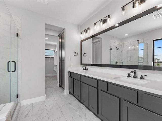 12038 Royal Oaks Banner Way, Houston, TX 77082