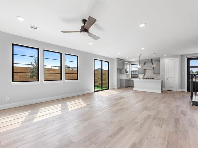 12038 Royal Oaks Banner Way, Houston, TX 77082