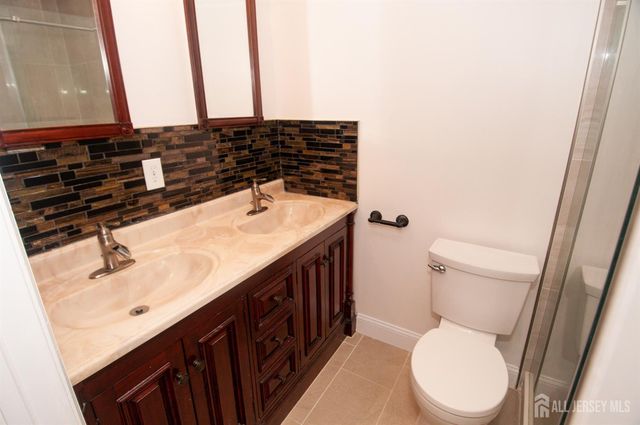 6505 Hana Road, Edison, NJ 08817