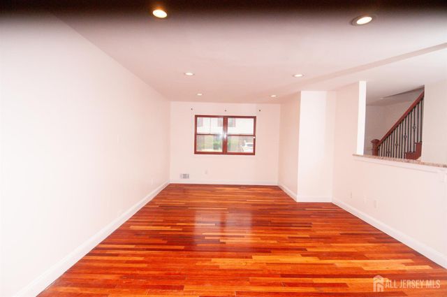 6505 Hana Road, Edison, NJ 08817