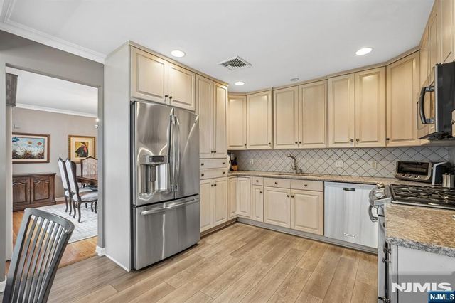 26 Almroth Drive, Wayne, NJ 07470