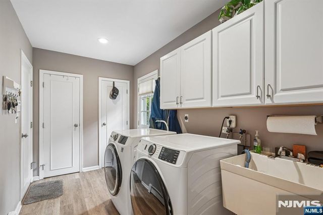 26 Almroth Drive, Wayne, NJ 07470