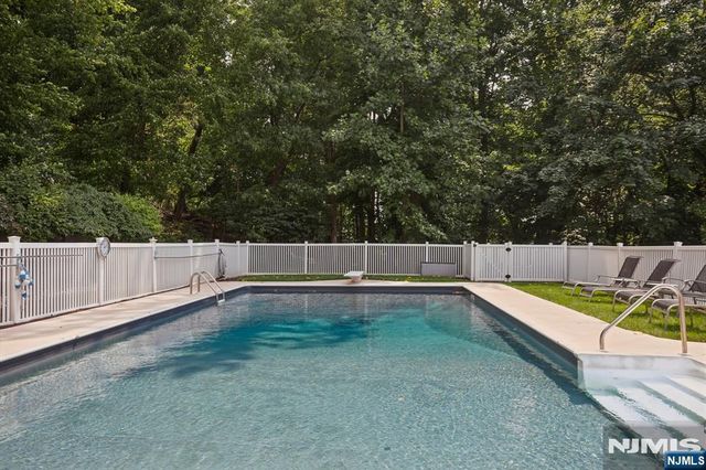 26 Almroth Drive, Wayne, NJ 07470