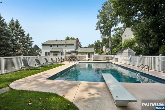 26 Almroth Drive, Wayne, NJ 07470