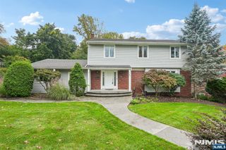26 Almroth Drive, Wayne, NJ 07470