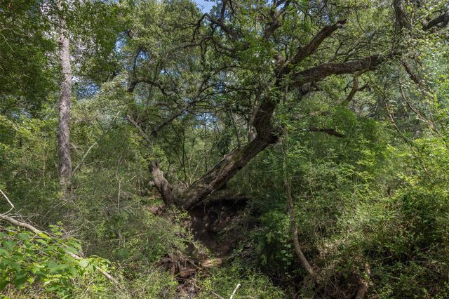 2550 County Road 201, Weimar, TX 78962