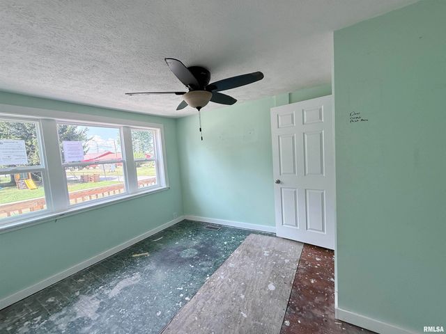 407 N BUCHANAN Street, Marion, IL 62959