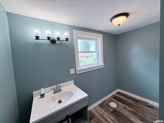 407 N BUCHANAN Street, Marion, IL 62959