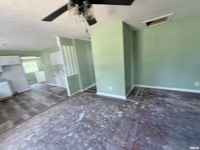 407 N BUCHANAN Street, Marion, IL 62959