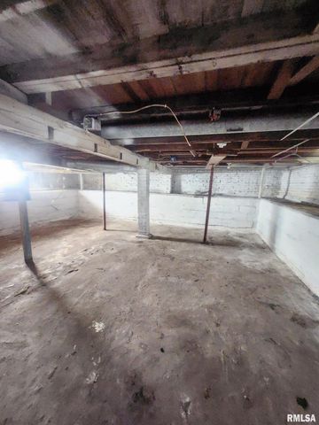 407 N BUCHANAN Street, Marion, IL 62959