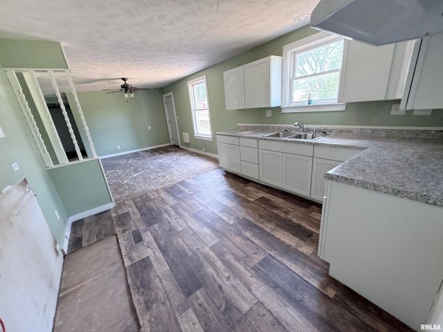 407 N BUCHANAN Street, Marion, IL 62959