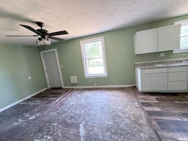 407 N BUCHANAN Street, Marion, IL 62959