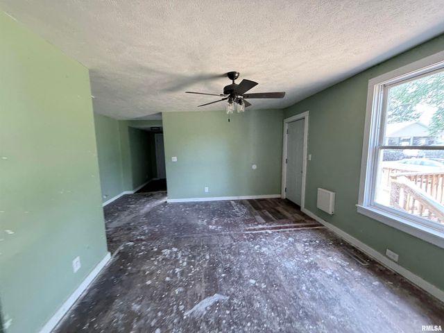 407 N BUCHANAN Street, Marion, IL 62959