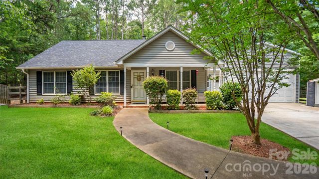 8003 Hope Lane, Waxhaw, NC 28173