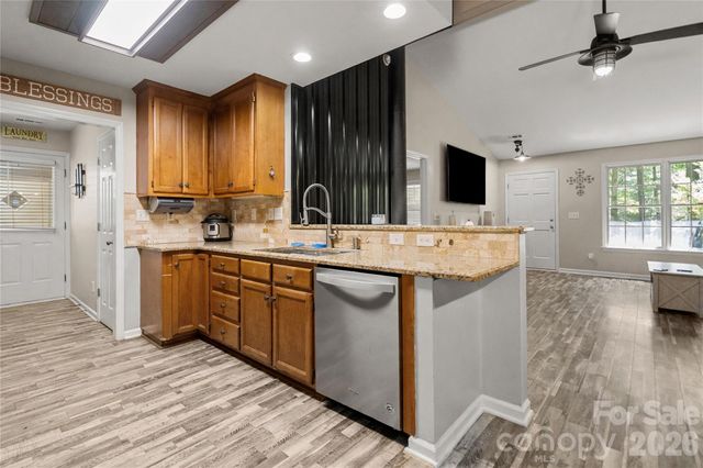 8003 Hope Lane, Waxhaw, NC 28173