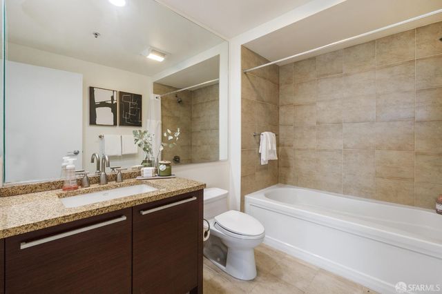 425 1st Street 1008, San Francisco, CA 94105