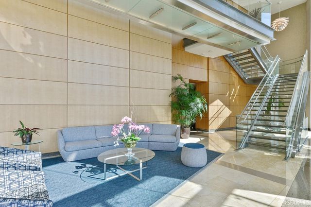 425 1st Street 1008, San Francisco, CA 94105