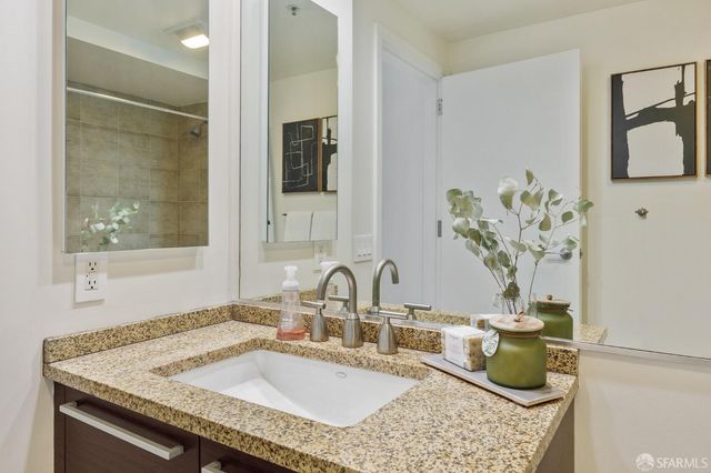 425 1st Street 1008, San Francisco, CA 94105