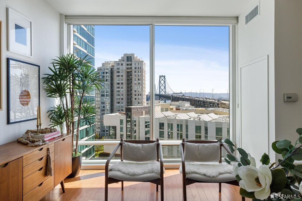 425 1st Street 1008, San Francisco, CA 94105