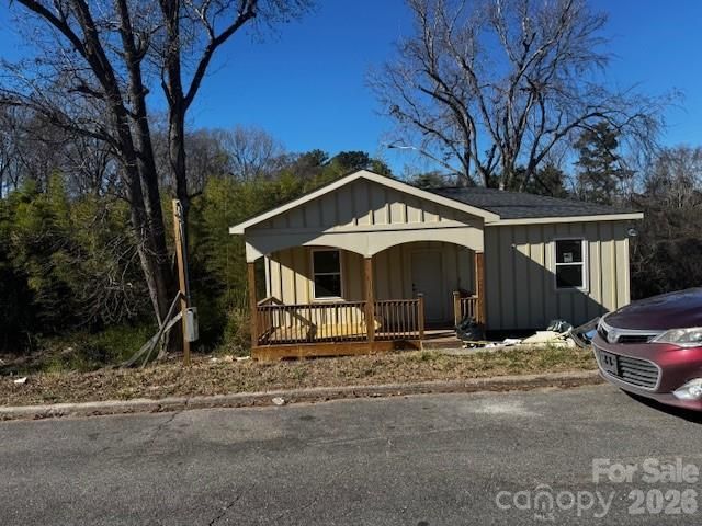 38 Poplar Street, Great Falls, SC 29055