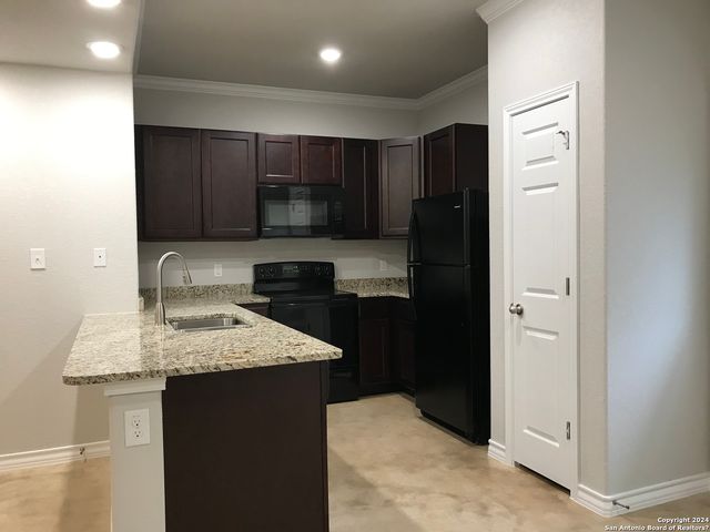 16905 Spirit Brk Unit 2, Selma, TX 78154