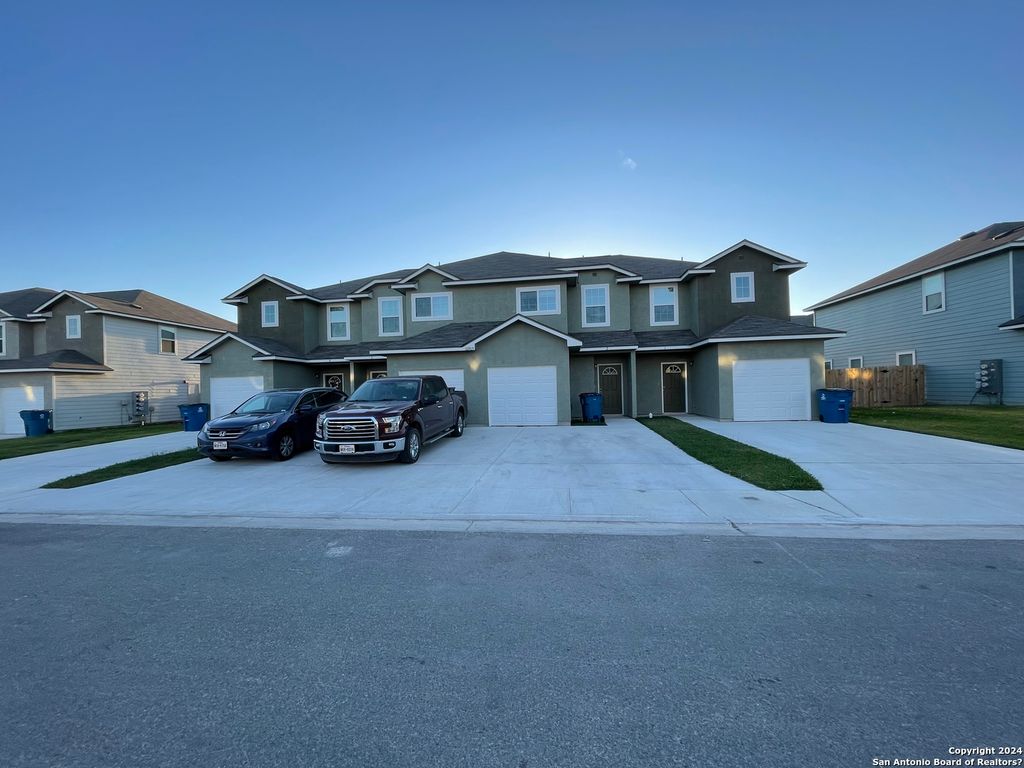 16905 Spirit Brk Unit 2, Selma, TX 78154