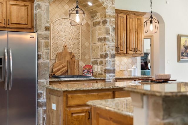 343 Colorado DR, Cedar Creek, TX 78612