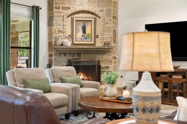 343 Colorado DR, Cedar Creek, TX 78612