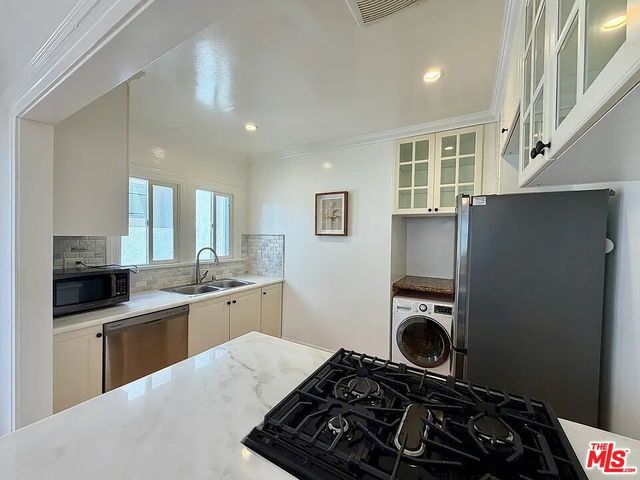 837 5th, Santa Monica, CA 90403