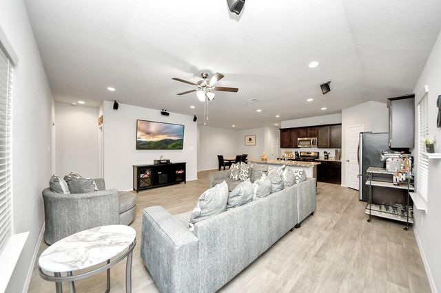 6806 Amber Cliff Lane, Richmond, TX 77469