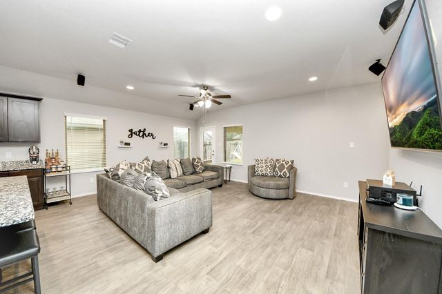 6806 Amber Cliff Lane, Richmond, TX 77469