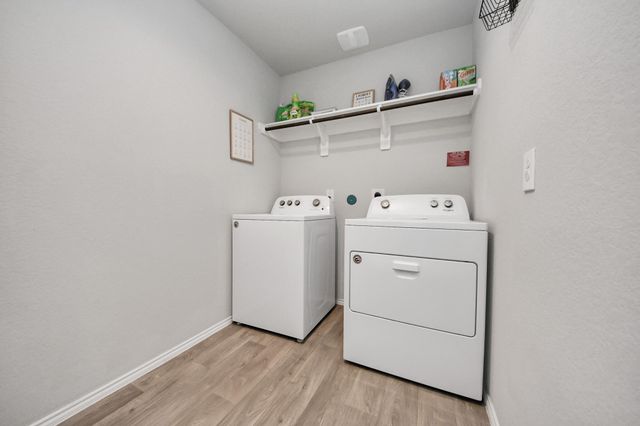 6806 Amber Cliff Lane, Richmond, TX 77469