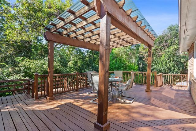 6904 Viking Drive, Waco, TX 76710