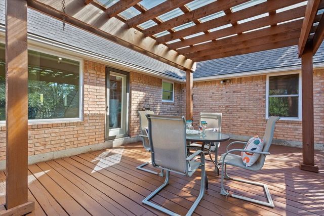 6904 Viking Drive, Waco, TX 76710