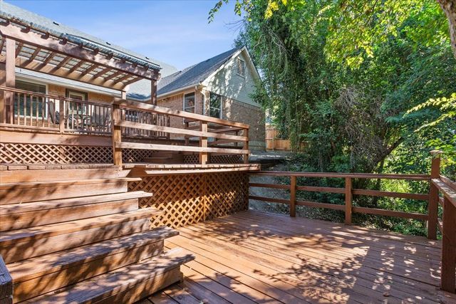 6904 Viking Drive, Waco, TX 76710