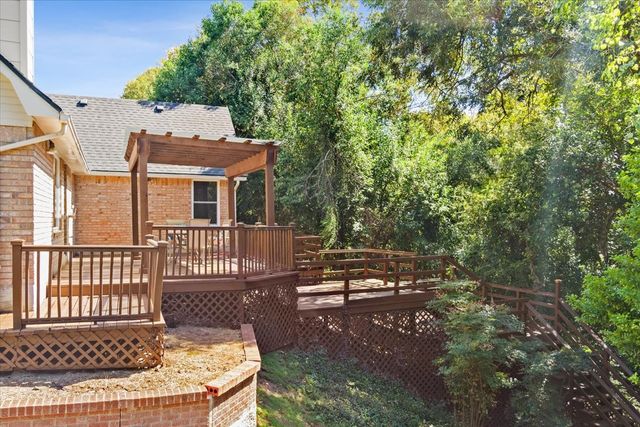 6904 Viking Drive, Waco, TX 76710