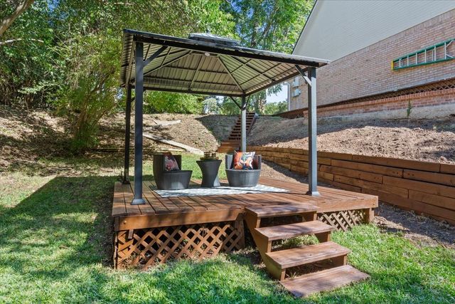 6904 Viking Drive, Waco, TX 76710