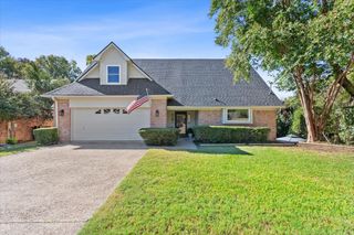 6904 Viking Drive, Waco, TX 76710