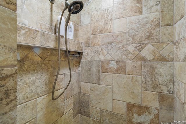 1758 Crooked Creek, Pleasanton, TX 78064