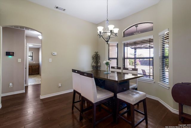 1758 Crooked Creek, Pleasanton, TX 78064