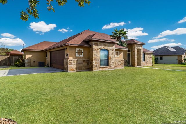 1758 Crooked Creek, Pleasanton, TX 78064