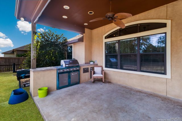 1758 Crooked Creek, Pleasanton, TX 78064