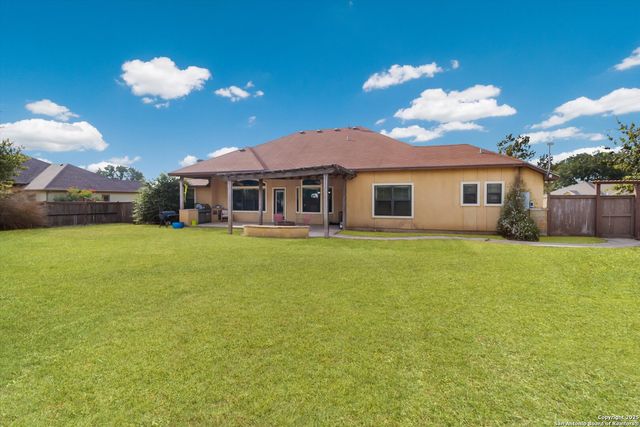 1758 Crooked Creek, Pleasanton, TX 78064
