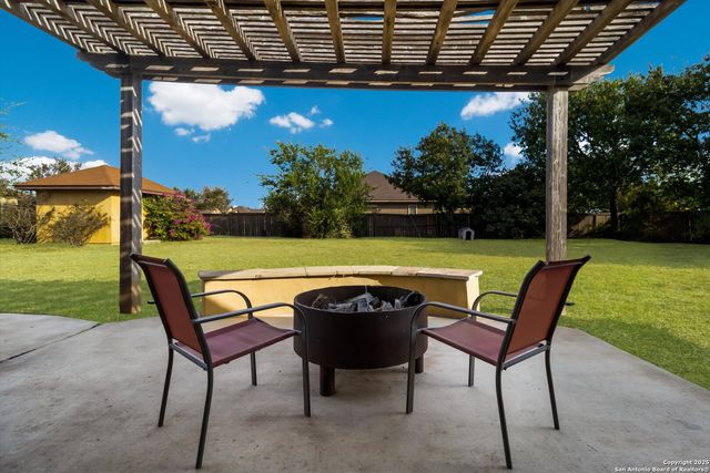 1758 Crooked Creek, Pleasanton, TX 78064